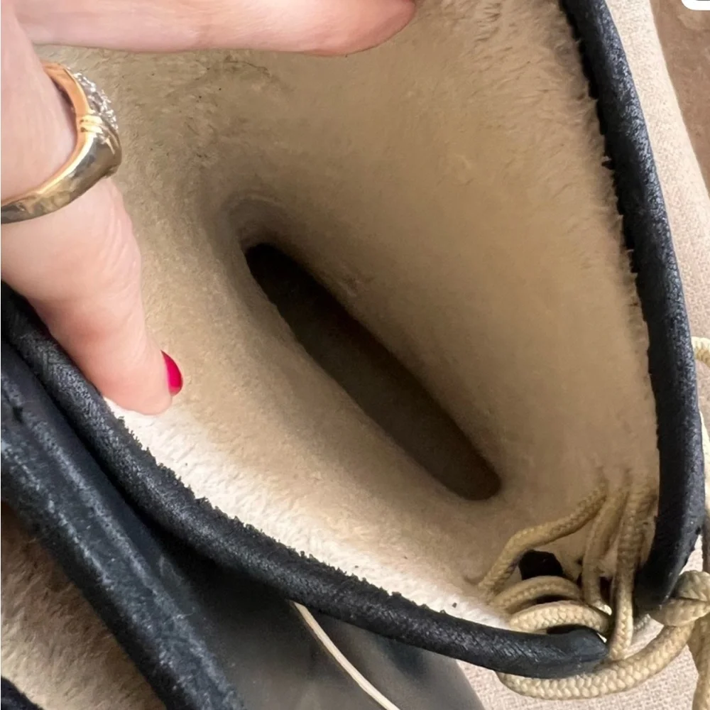 DV by Dolce Vita Black and Tan Rain Boots - Picture 5 of 8